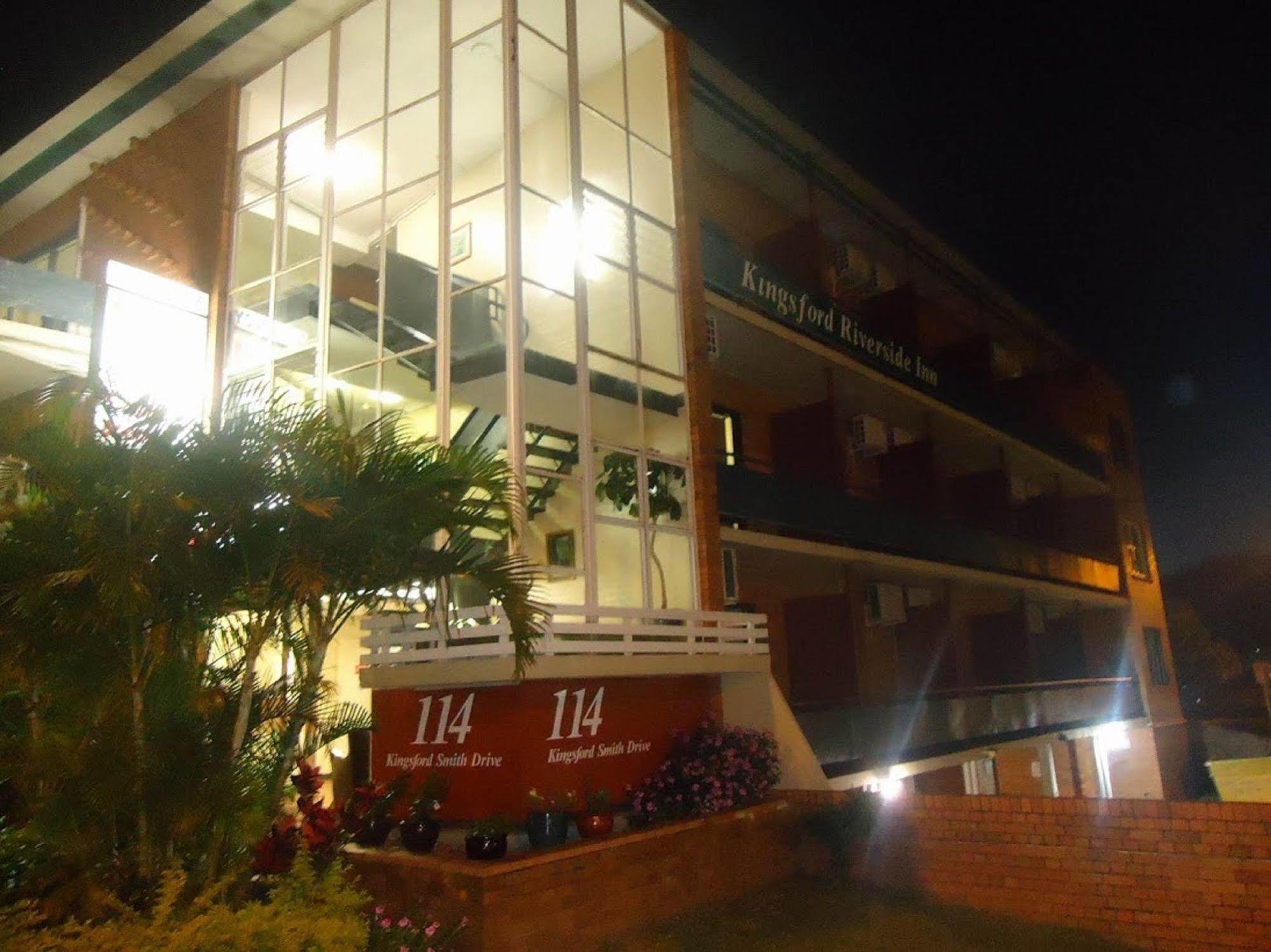 Kingsford Riverside Inn Брисбен Экстерьер фото