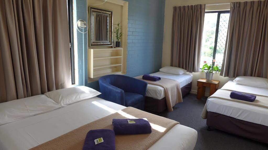 Kingsford Riverside Inn Брисбен Экстерьер фото